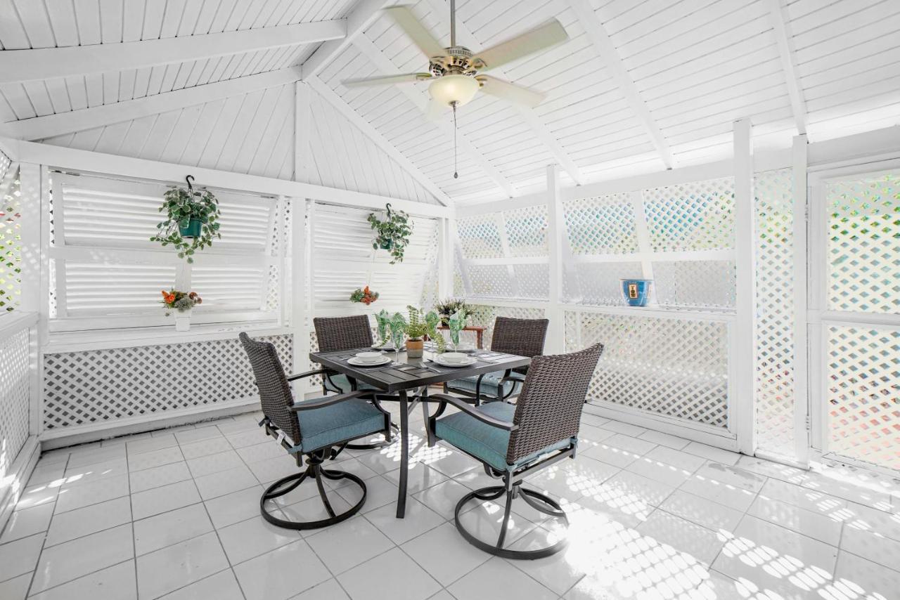 Banyan Beach House Villa Бриджтаун Екстериор снимка