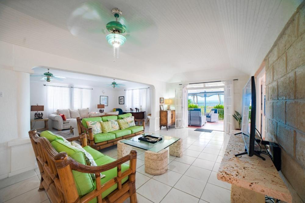 Banyan Beach House Villa Бриджтаун Екстериор снимка