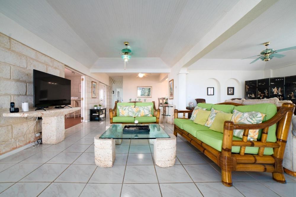 Banyan Beach House Villa Бриджтаун Екстериор снимка