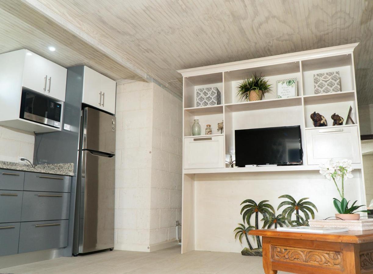 Banyan Beach House Villa Бриджтаун Екстериор снимка